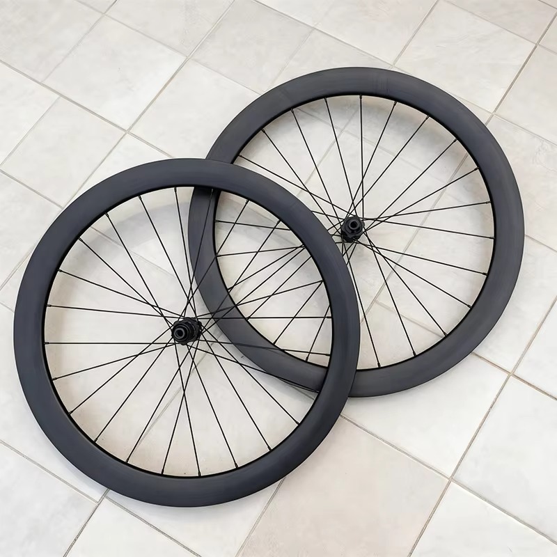 مجموعة عجلات دراجة طريق من ألي - مراجعة Carbon Bike Frame وسعره