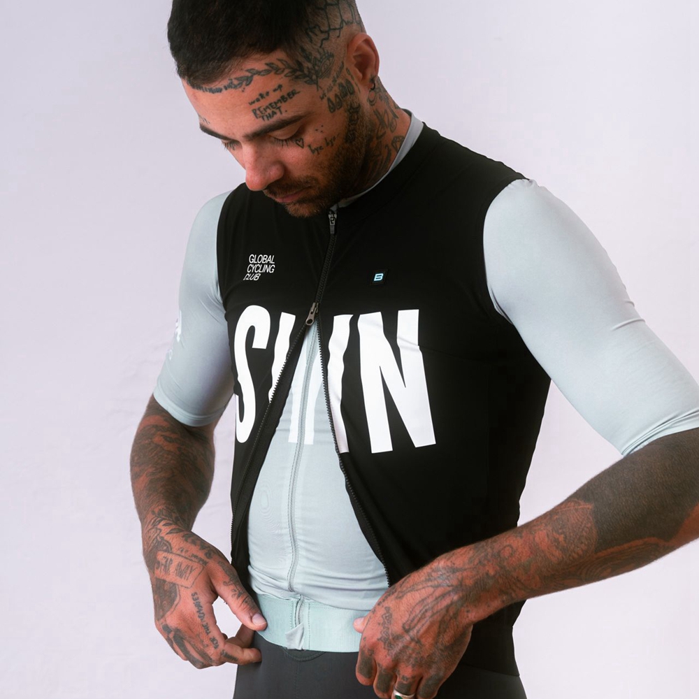 طقم بدلة ركوب الدراجات بأكمام  - مراجعة Cycling Gear Brands وسعره